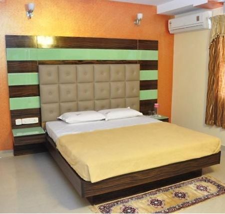Hotel Seven Hills Inn Tirupati Exterior photo