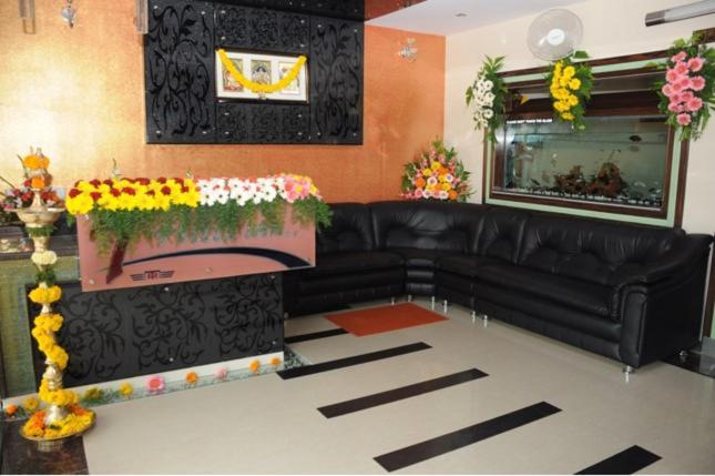 Hotel Seven Hills Inn Tirupati Exterior photo